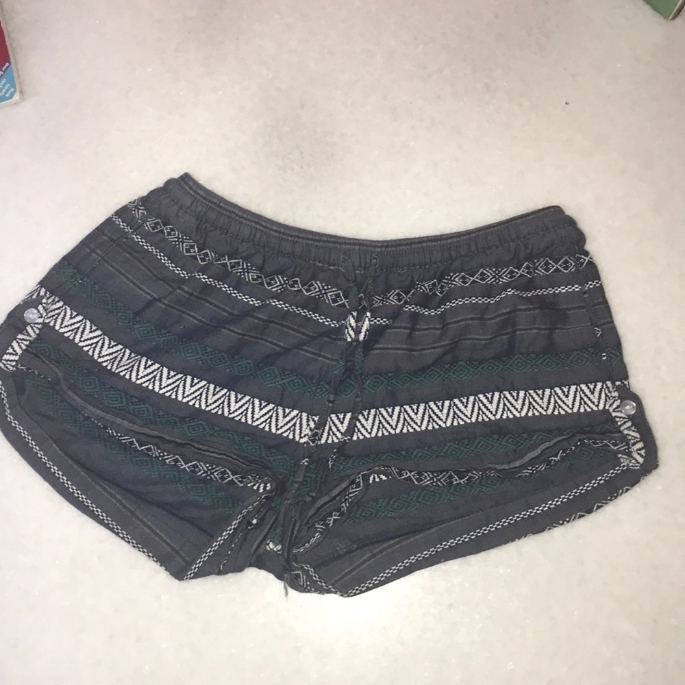 Indigo Rein cute pattern shorts with pockets